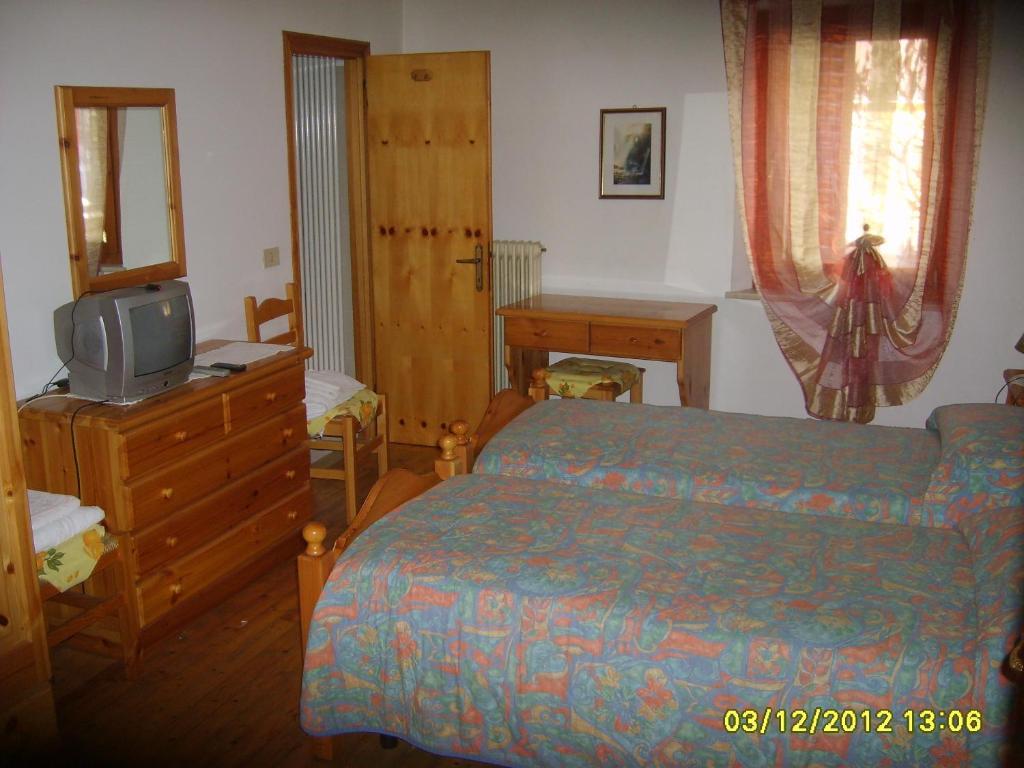 Antico Albergo Sant'Antonio Fonzaso Pokój zdjęcie